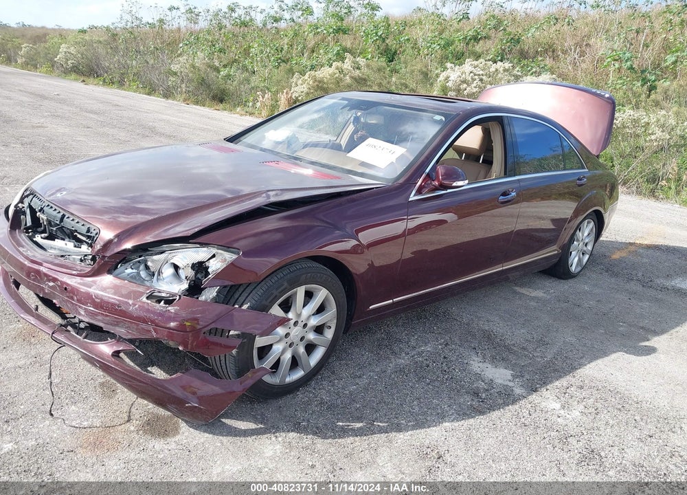 2008 MERCEDES-BENZ S 550 VIN: WDDNG71X28A209077