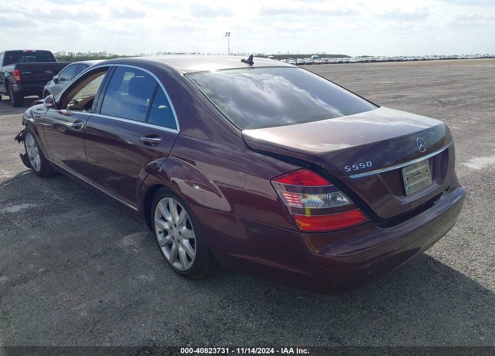 2008 MERCEDES-BENZ S 550 VIN: WDDNG71X28A209077