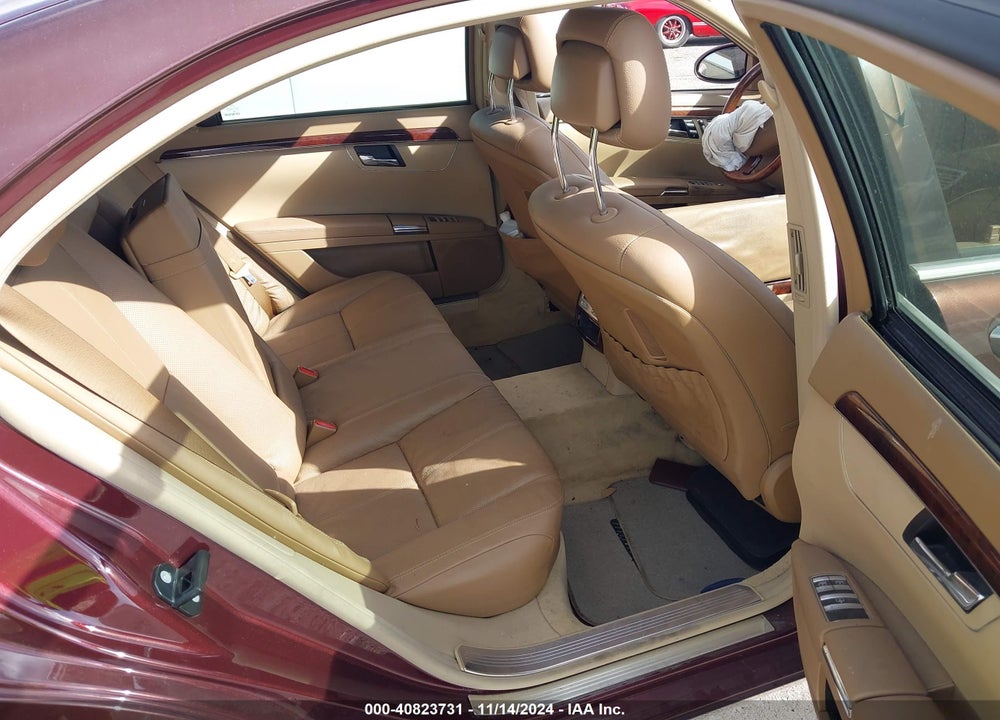 2008 MERCEDES-BENZ S 550 VIN: WDDNG71X28A209077