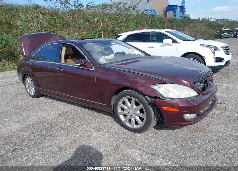 2008 MERCEDES-BENZ S 550 VIN: WDDNG71X28A209077