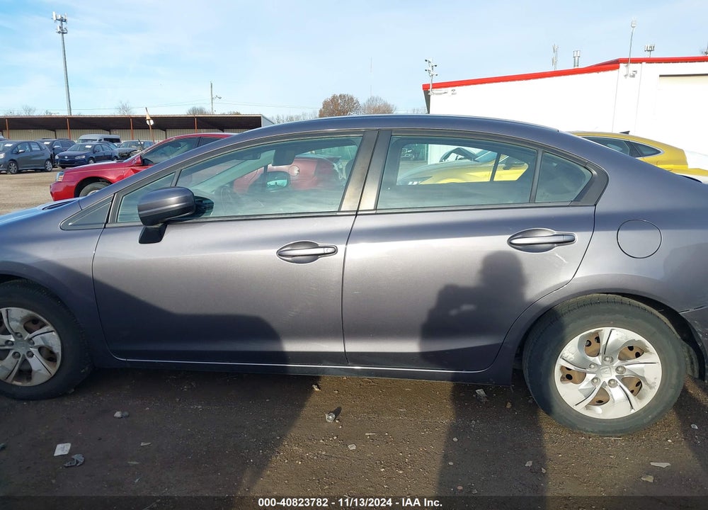 2014 HONDA CIVIC LX VIN: 19XFB2F57EE041551
