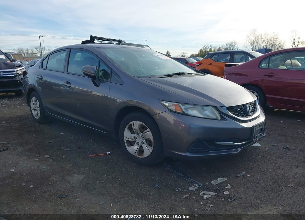 2014 HONDA CIVIC LX VIN: 19XFB2F57EE041551