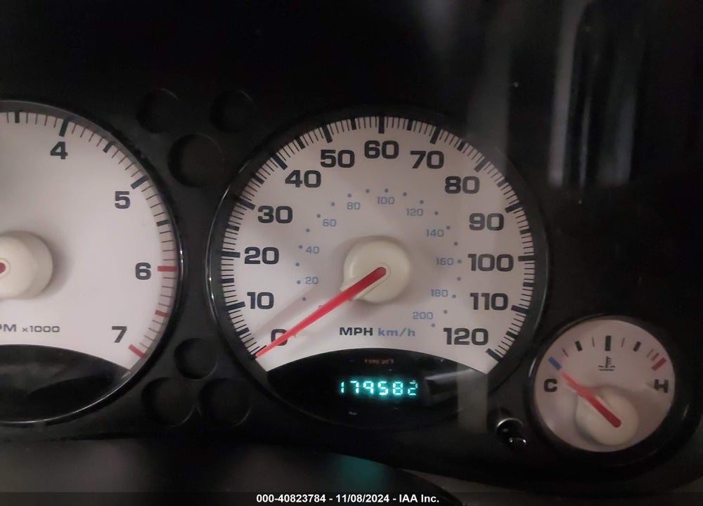 2003 JEEP LIBERTY SPORT VIN: 1J4GL48K73W643329