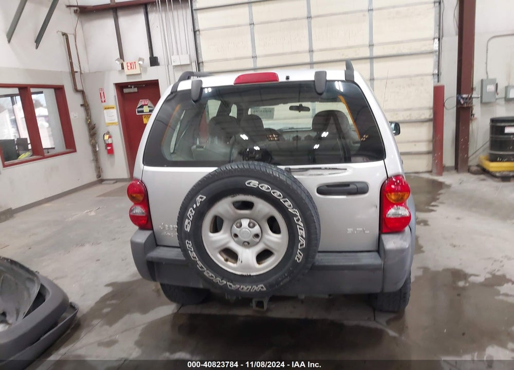2003 JEEP LIBERTY SPORT VIN: 1J4GL48K73W643329