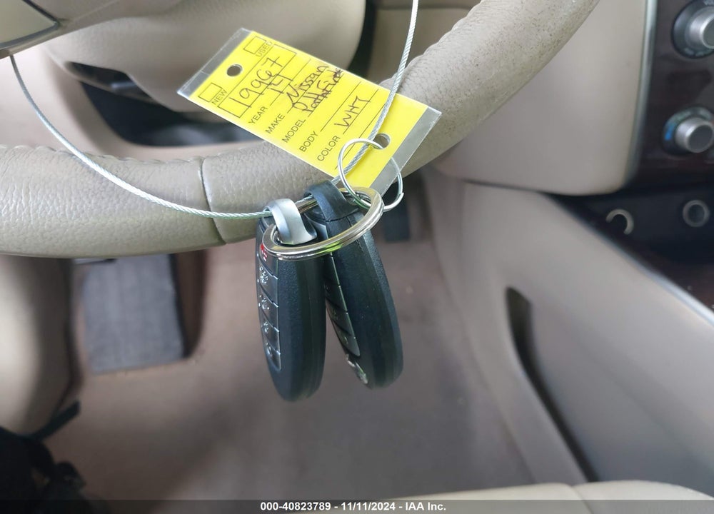 2014 NISSAN PATHFINDER SL VIN: 5N1AR2MM5EC633419