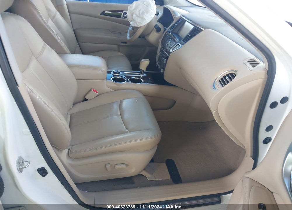 2014 NISSAN PATHFINDER SL VIN: 5N1AR2MM5EC633419