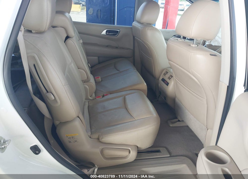 2014 NISSAN PATHFINDER SL VIN: 5N1AR2MM5EC633419
