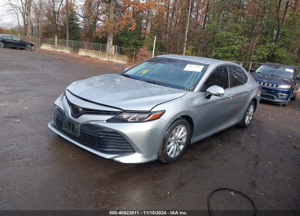 2018 TOYOTA CAMRY LE VIN: 4T1B11HK8JU045372