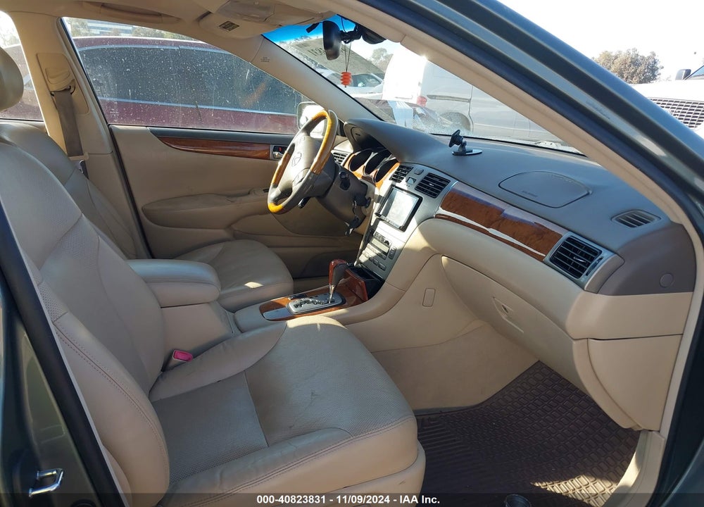 2005 LEXUS ES 330 VIN: JTHBA30G055089677