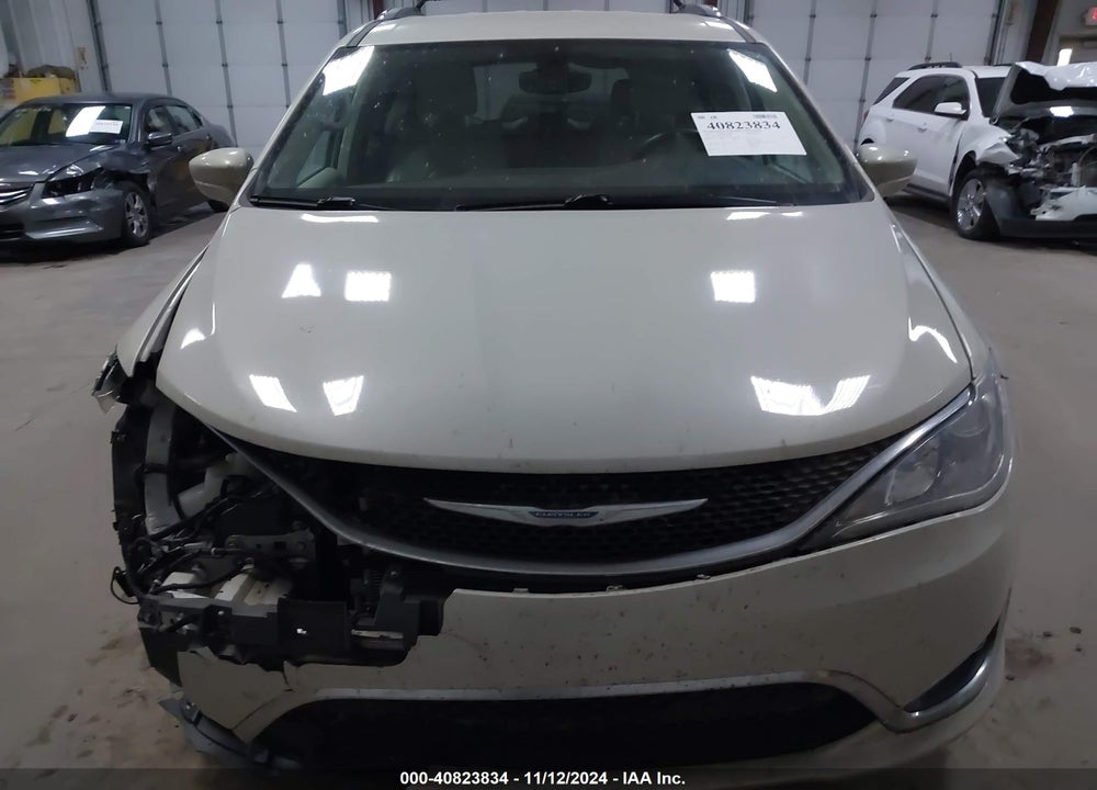 2017 CHRYSLER PACIFICA TOURING L PLUS VIN: 2C4RC1EG8HR683786
