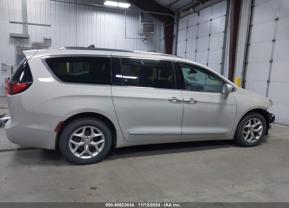 2017 CHRYSLER PACIFICA TOURING L PLUS VIN: 2C4RC1EG8HR683786