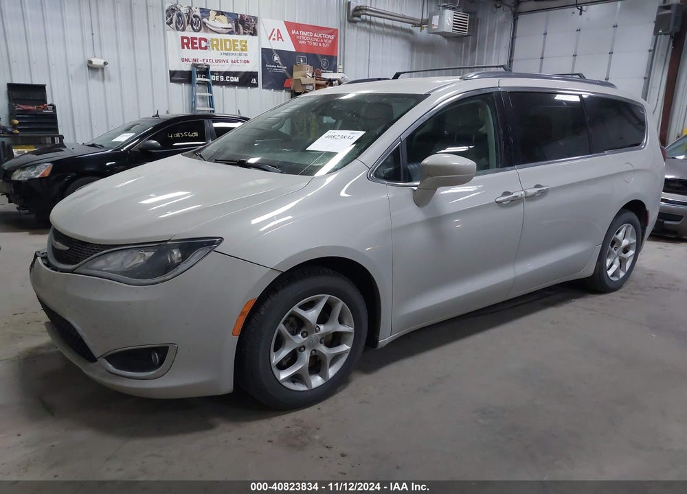 2017 CHRYSLER PACIFICA TOURING L PLUS VIN: 2C4RC1EG8HR683786