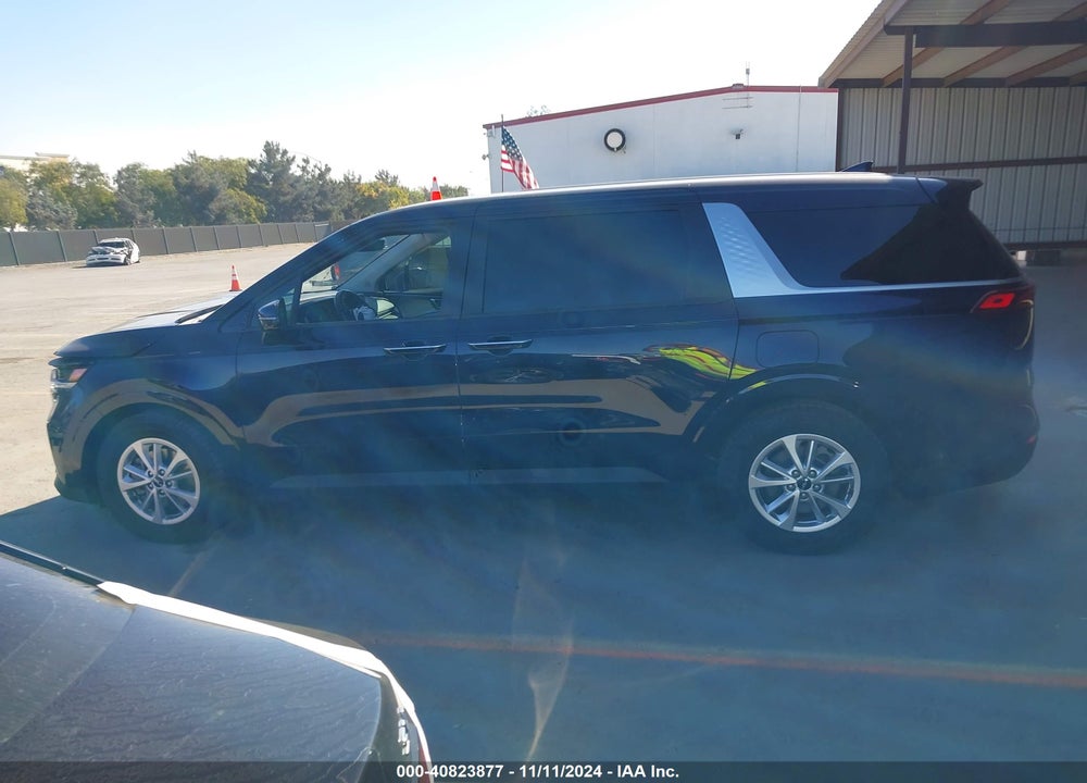 2022 KIA CARNIVAL MPV LX SEAT PACKAGE VIN: KNDNB4H32N6089239