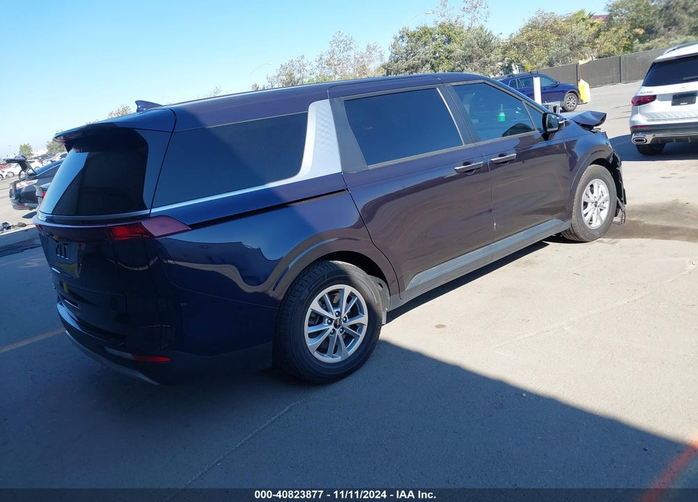 2022 KIA CARNIVAL MPV LX SEAT PACKAGE VIN: KNDNB4H32N6089239