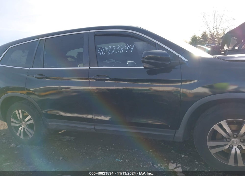 2017 HONDA PILOT EX-L VIN: 5FNYF6H63HB026828