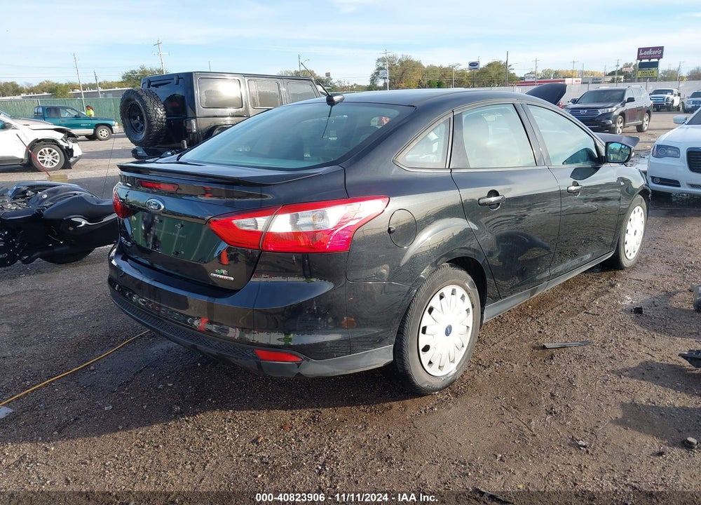 2014 FORD FOCUS SE VIN: 1FADP3F29EL356563