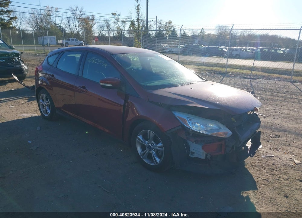 2014 FORD FOCUS SE VIN: 1FADP3K25EL310041