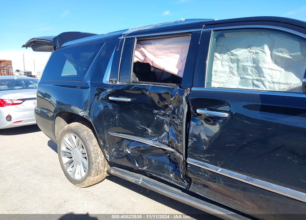2016 CADILLAC ESCALADE VIN: 1GYS4KKJ7GR418540