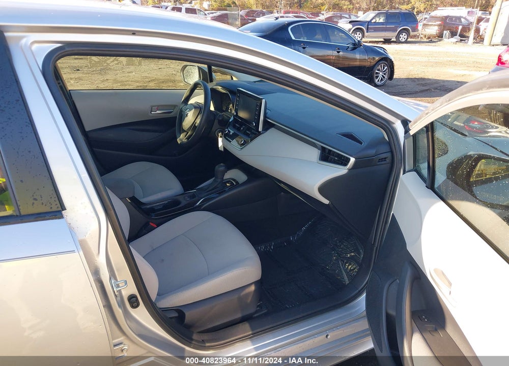 2021 TOYOTA COROLLA LE VIN: JTDEPMAE4MJ126901