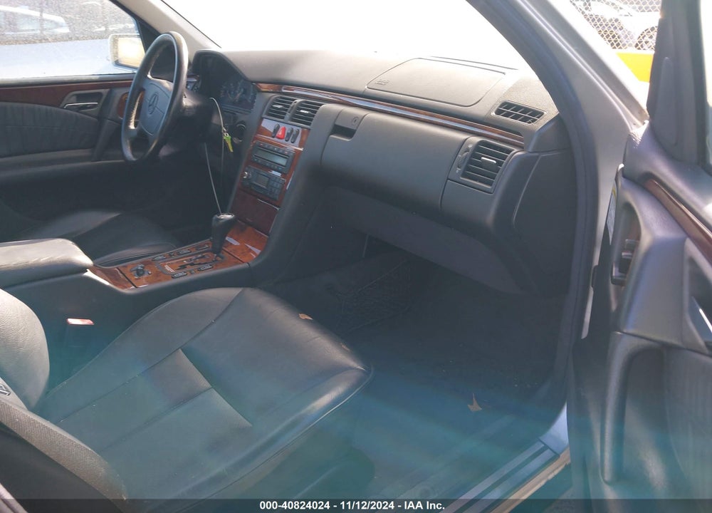 1999 MERCEDES-BENZ E-CLASS BASE (A5) VIN: WDBJF65HXXA953354