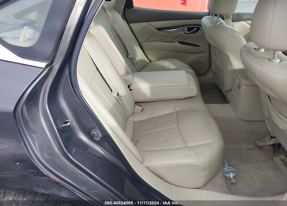 2011 INFINITI M37X VIN: JN1BY1ARXBM374635