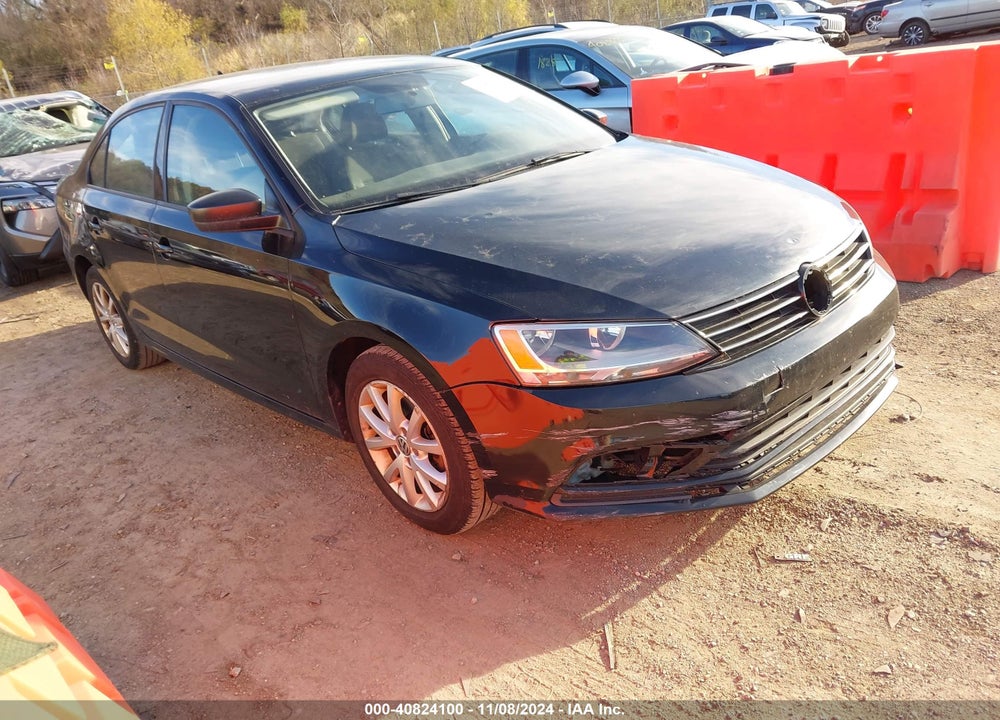 2015 VOLKSWAGEN JETTA 1.8T SE VIN: 3VWD17AJ4FM356145