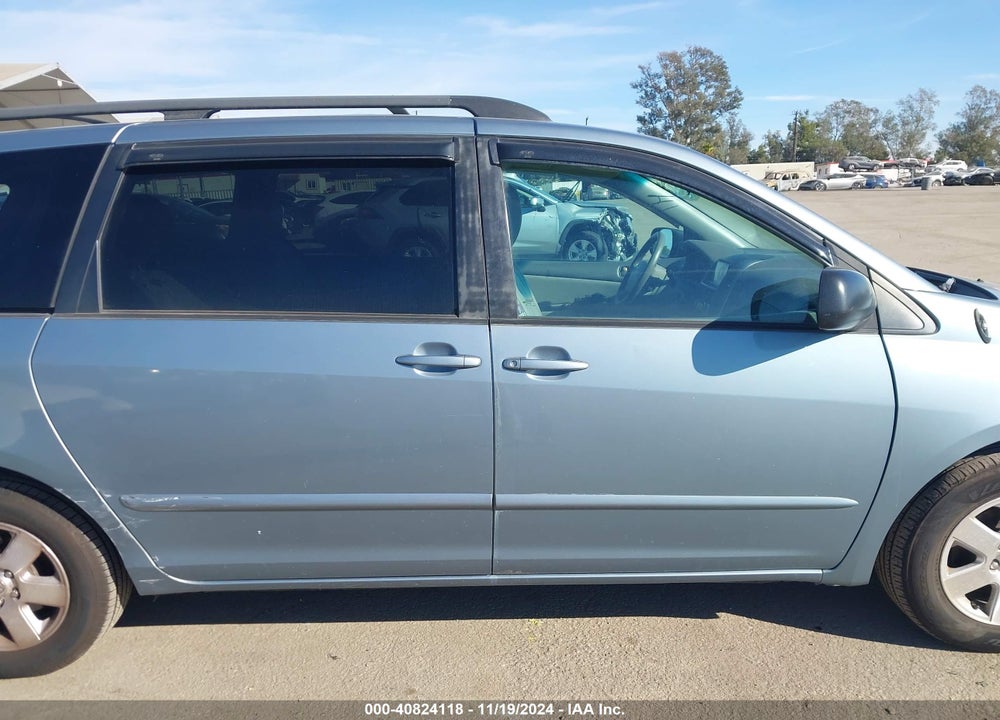 2010 TOYOTA SIENNA LE VIN: 5TDKK4CC8AS308712