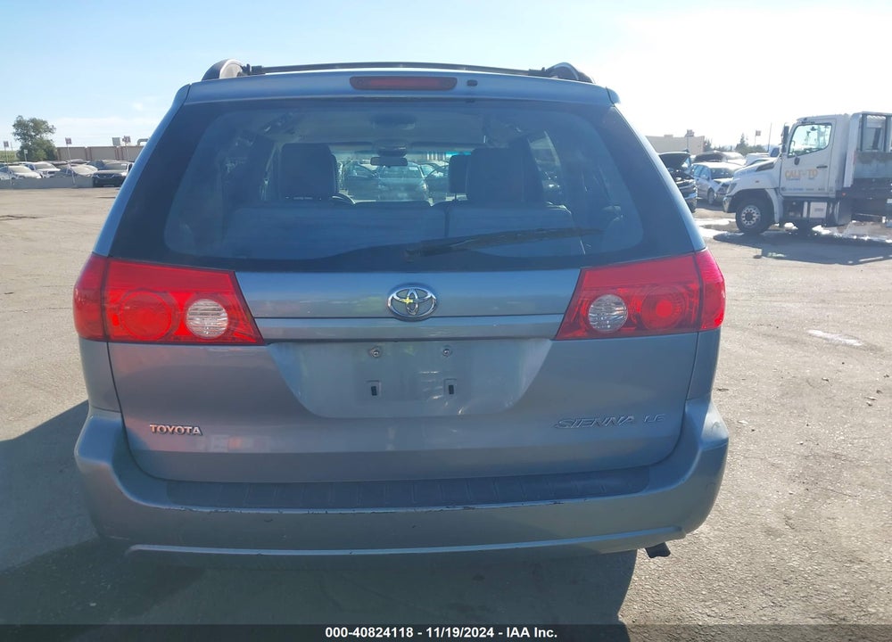 2010 TOYOTA SIENNA LE VIN: 5TDKK4CC8AS308712