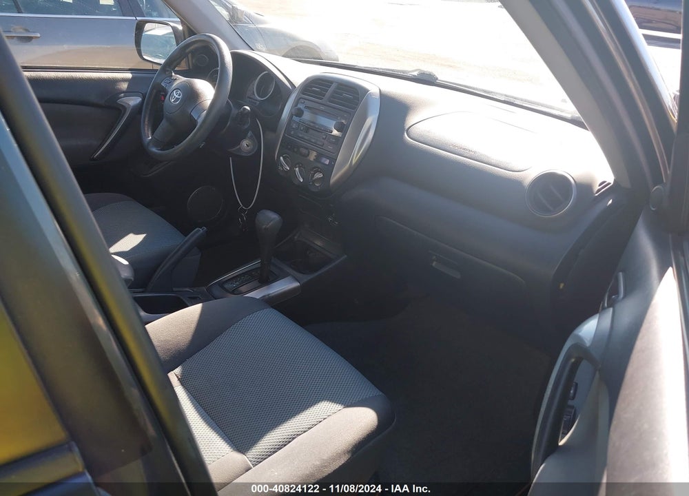 2005 TOYOTA RAV4 VIN: JTEGD20V550068548