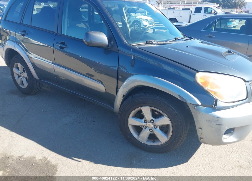 2005 TOYOTA RAV4 VIN: JTEGD20V550068548
