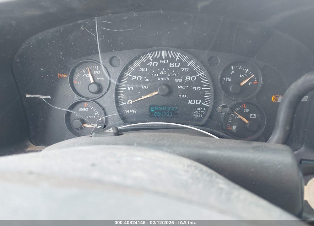 2004 CHEVROLET EXPRESS VIN: 1GCFG15X941223669