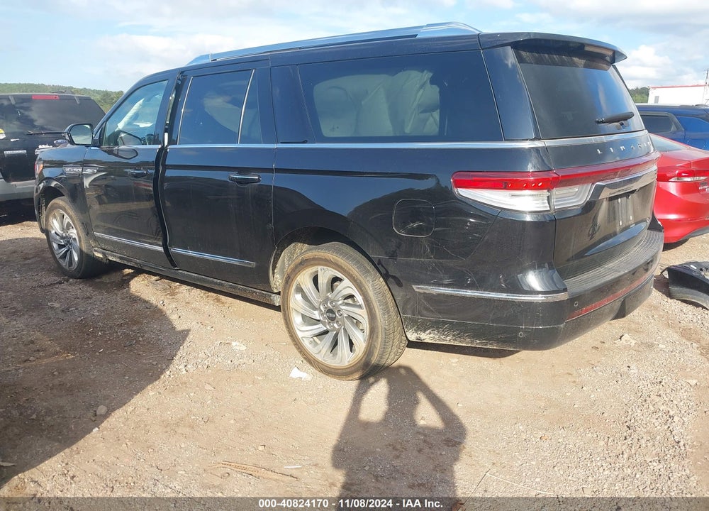 2023 LINCOLN NAVIGATOR RESERVE L VIN: 5LMJJ3KG3PEL02756