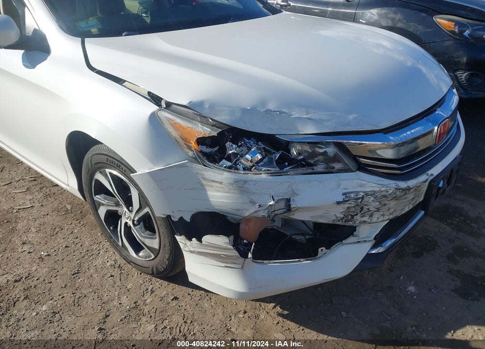 2017 HONDA ACCORD LX VIN: 1HGCR2F38HA120913