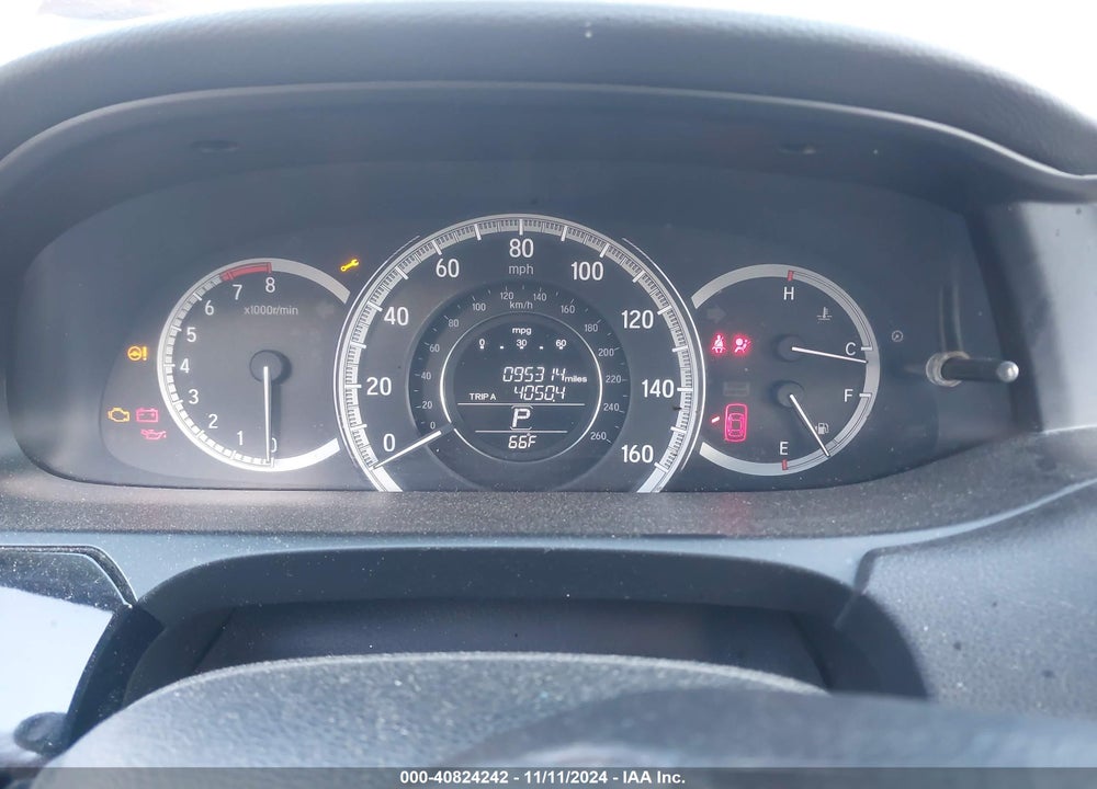 2017 HONDA ACCORD LX VIN: 1HGCR2F38HA120913