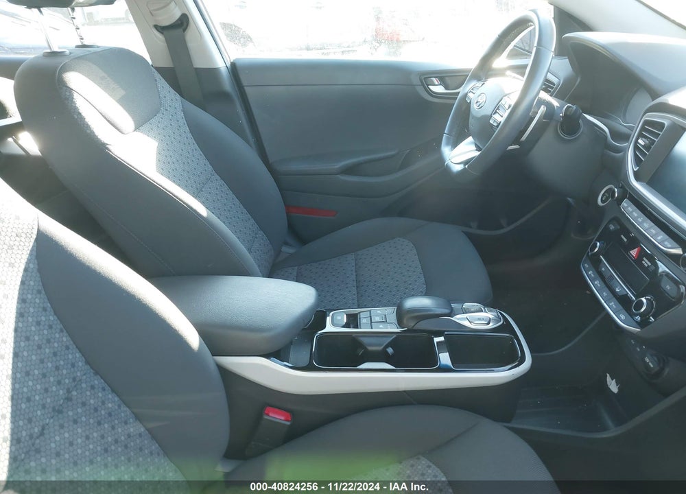 2019 HYUNDAI IONIQ ELECTRIC VIN: KMHC75LH7KU043118