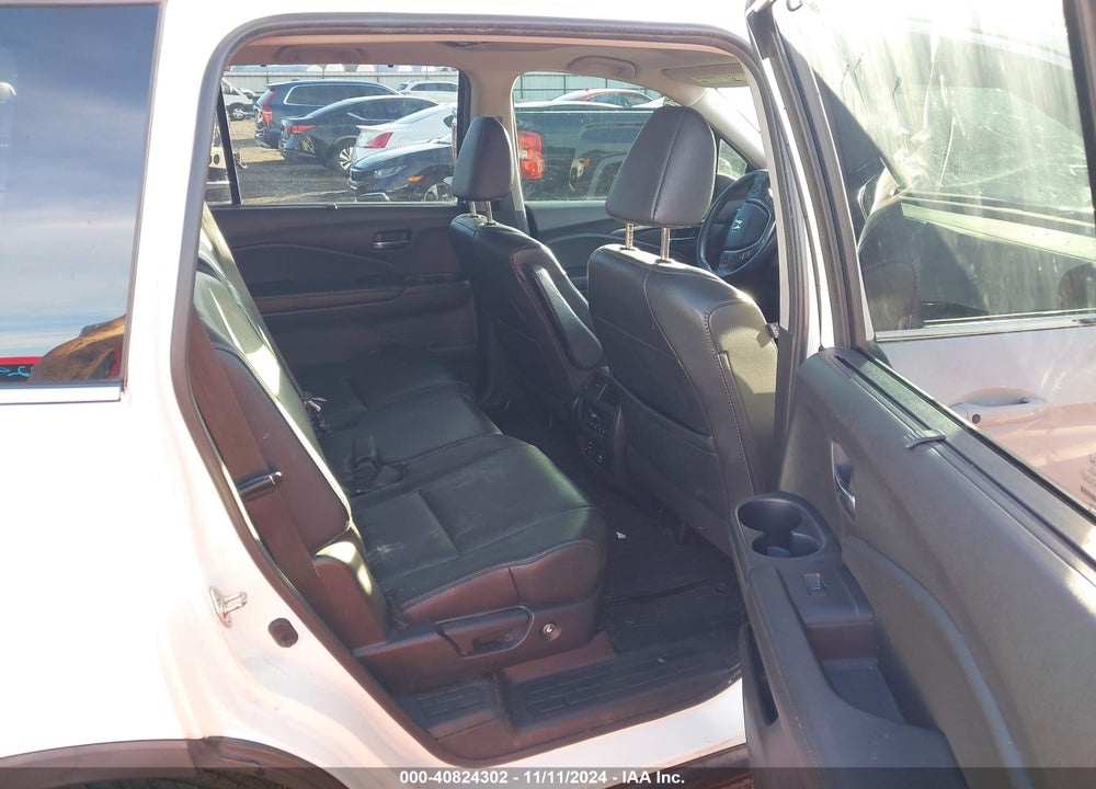 2017 HONDA PILOT EX-L VIN: 5FNYF6H85HB054258