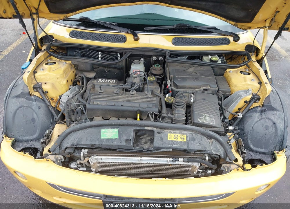 2008 MINI COOPER VIN: WMWRF33518TG18601
