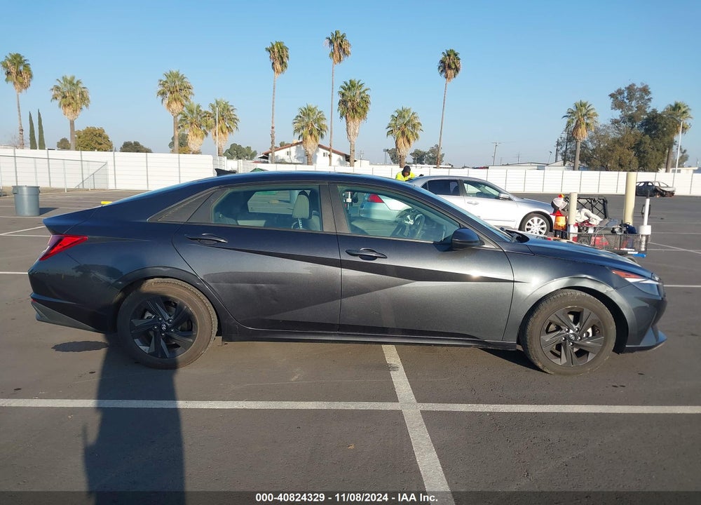 2021 HYUNDAI ELANTRA SEL VIN: 5NPLM4AG9MH003363