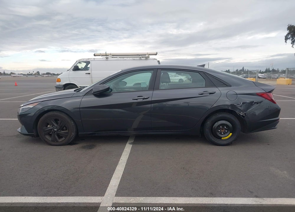 2021 HYUNDAI ELANTRA SEL VIN: 5NPLM4AG9MH003363