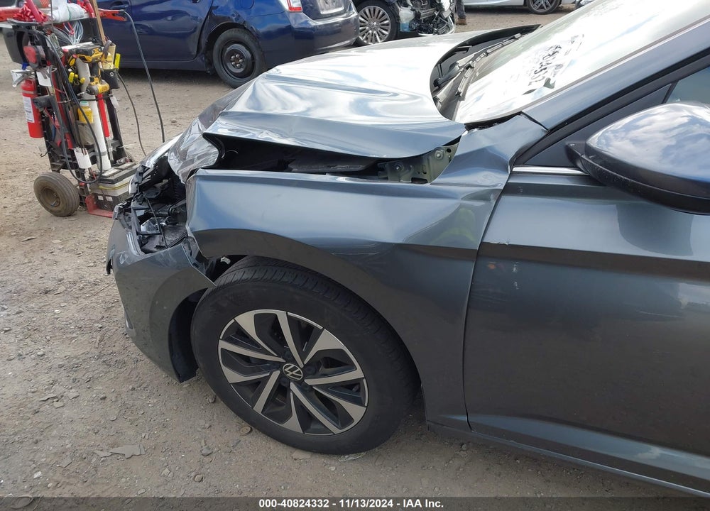 2022 VOLKSWAGEN JETTA VIN: 3VWCM7BU1NM004019