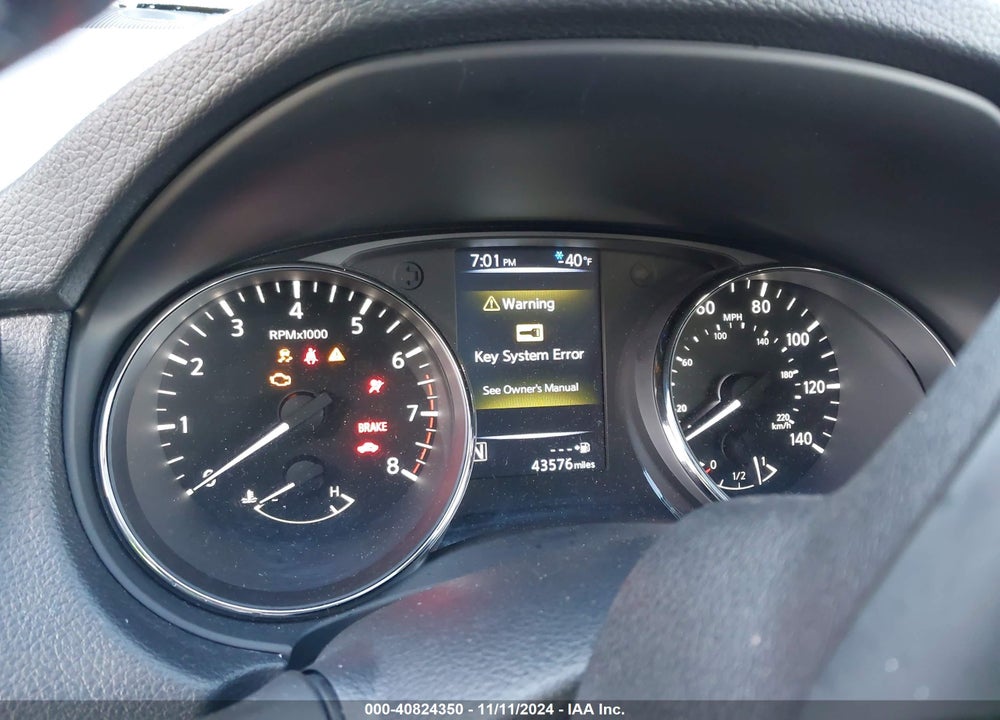 2017 NISSAN ROGUE SV VIN: KNMAT2MV2HP503609