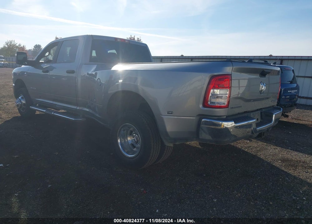2023 RAM 3500 BIG HORN  4X4 8' BOX VIN: 3C63RRHL8PG546063