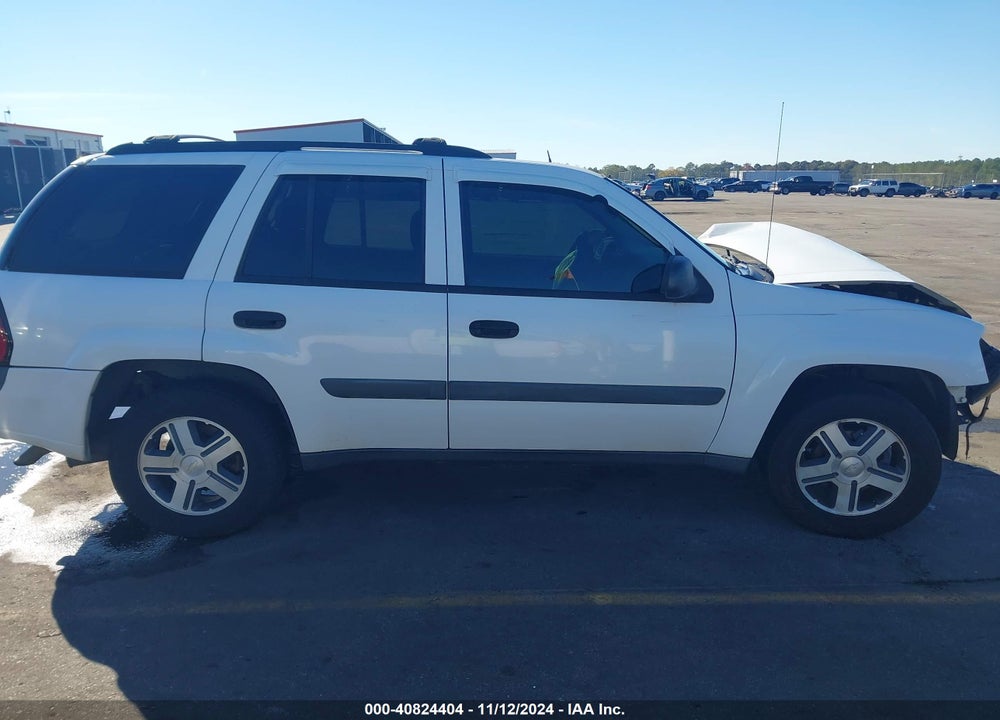 2005 CHEVROLET TRAILBLAZER LS VIN: 1GNDT13S252267090