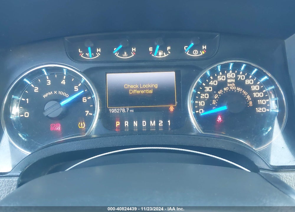 2013 FORD F-150 XLT VIN: 1FTFX1EF6DFB38279