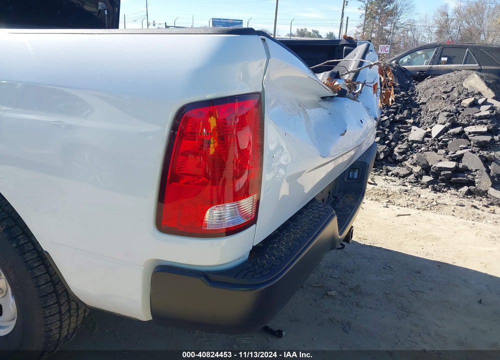 2022 RAM 1500 CLASSIC VIN: 1C6RR7FT5NS200138
