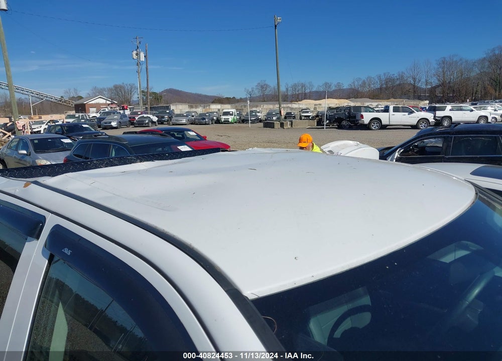 2022 RAM 1500 CLASSIC VIN: 1C6RR7FT5NS200138