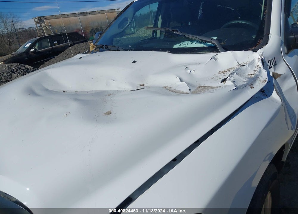 2022 RAM 1500 CLASSIC VIN: 1C6RR7FT5NS200138