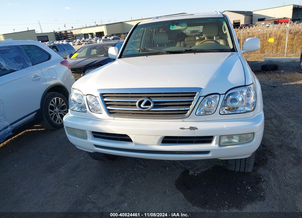 2005 LEXUS LX 470 VIN: JTJHT00W253551841
