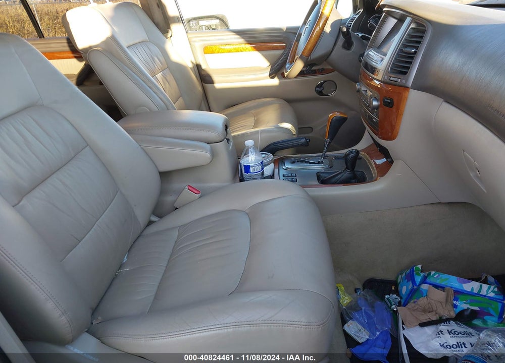 2005 LEXUS LX 470 VIN: JTJHT00W253551841