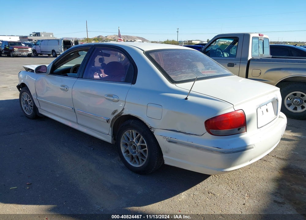 2004 HYUNDAI SONATA GLS/LX VIN: KMHWF35H84A925873